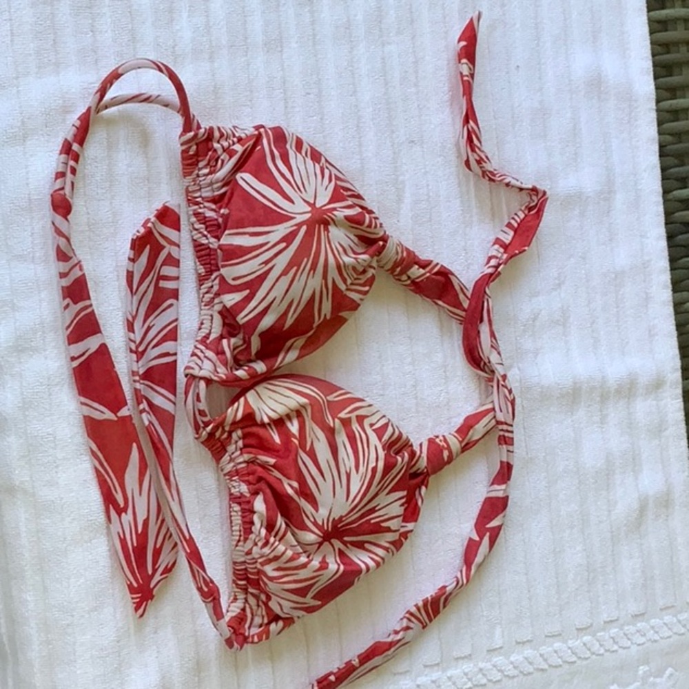 Vix Red and White Tube D Cup bikini top
